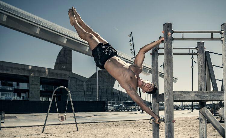 Human flag progression and core engagement